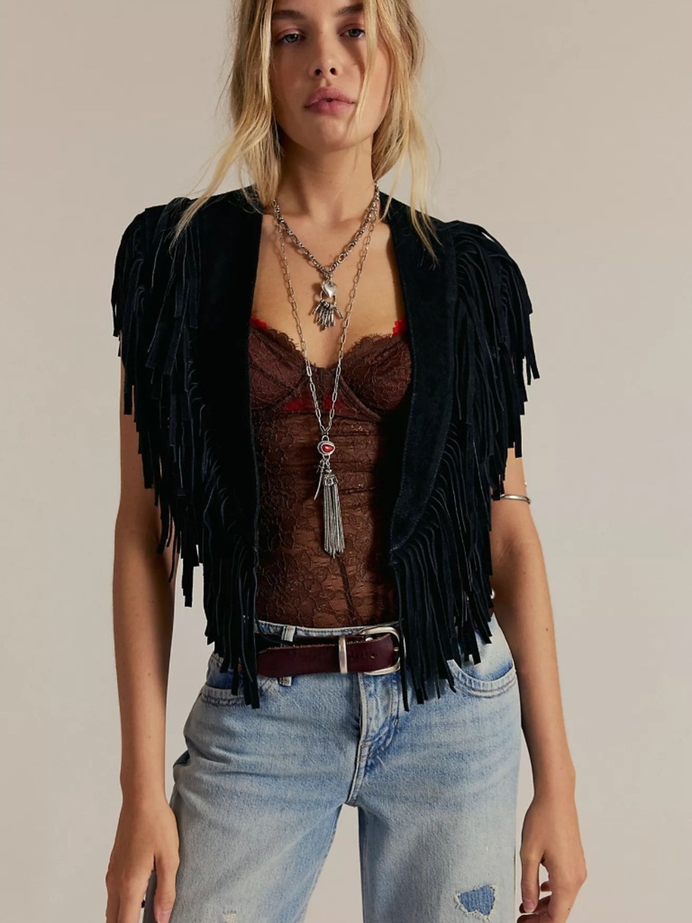 Understated Leather Wide Eyes Suede Fringe Collar Black